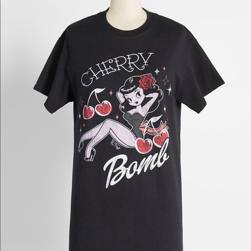 ModCloth Retro Cherry Bomb Graphic Tee